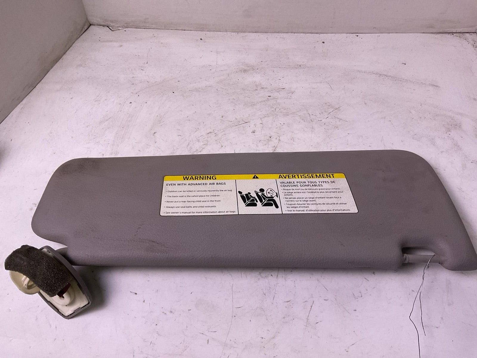 Sun Visor BMW 528I Left 11 12 13 14 15 160